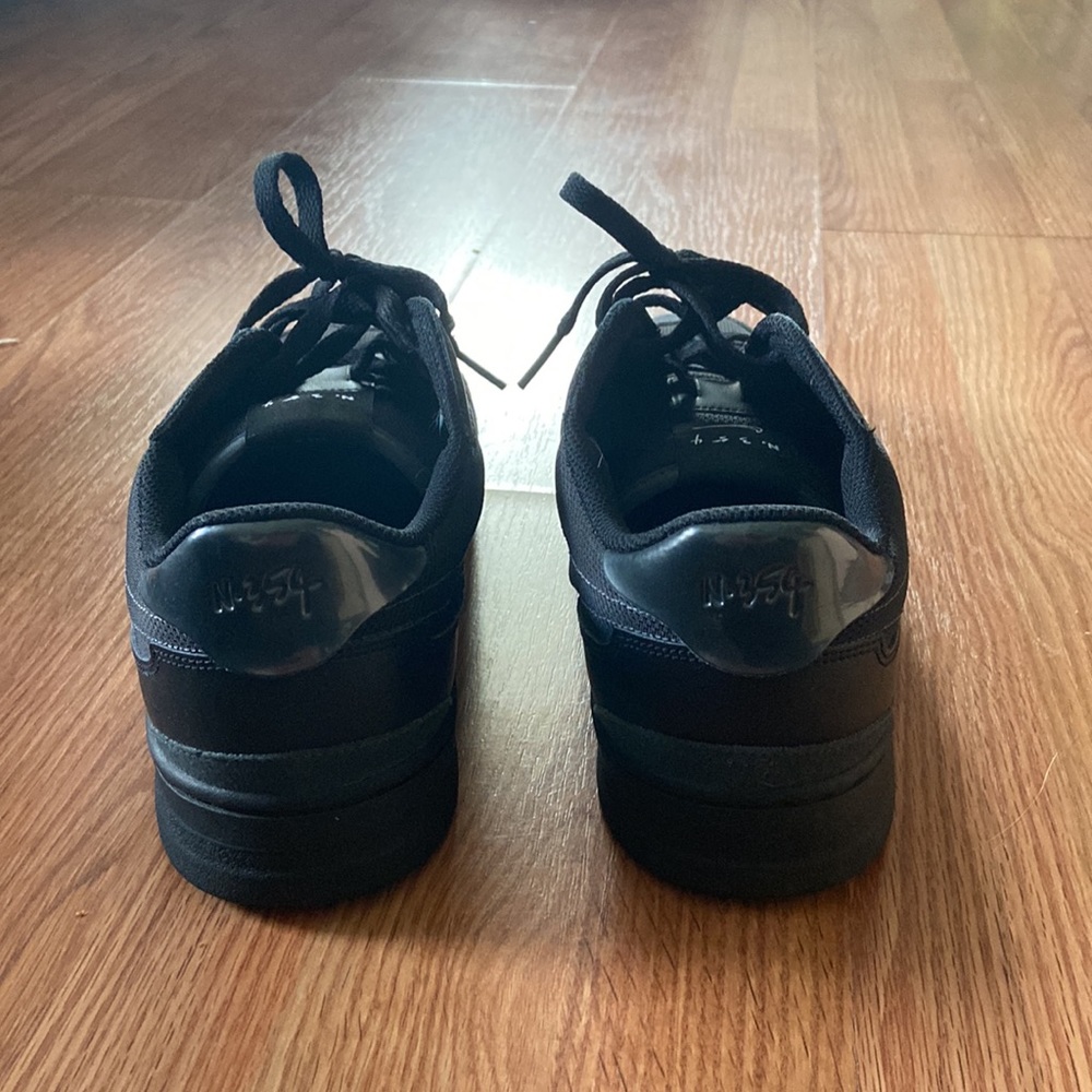 Nike court shoes - Picture 4 of 6